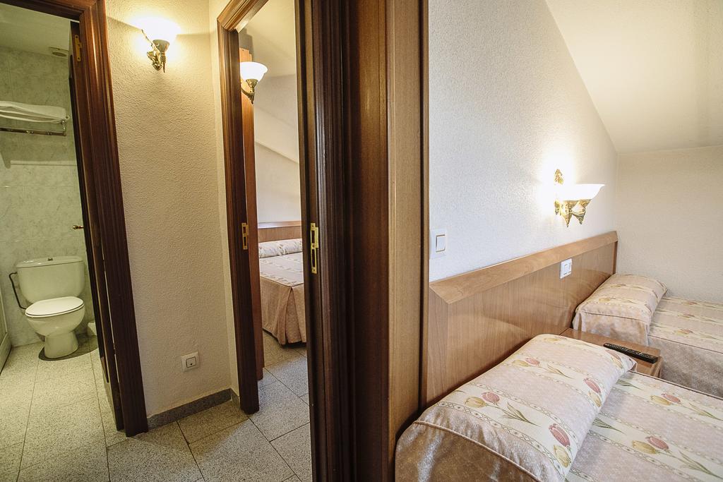 Hostal Plaza ซิวดัด-โรดรีโก ห้อง รูปภาพ